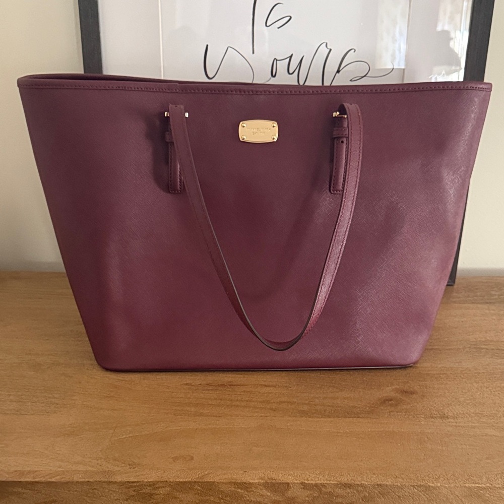 Michael Kors large Carryall Tote